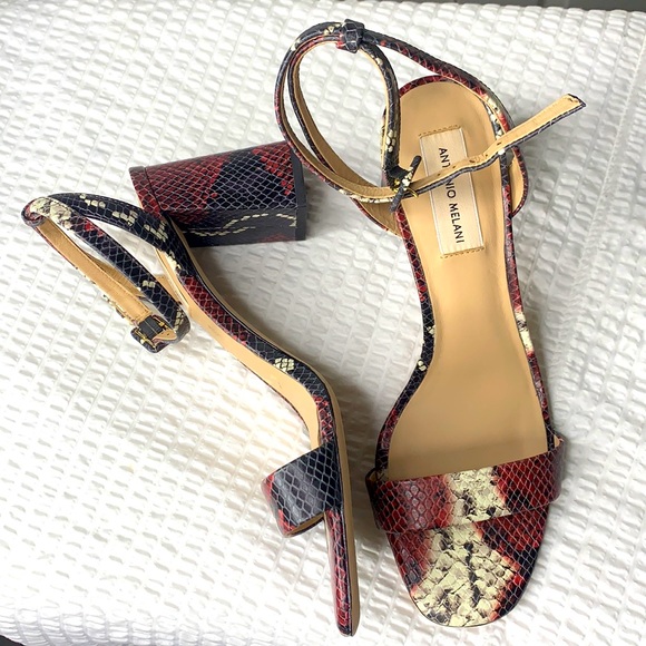 New Antonio Melani Gwyn sandals - Picture 2 of 6